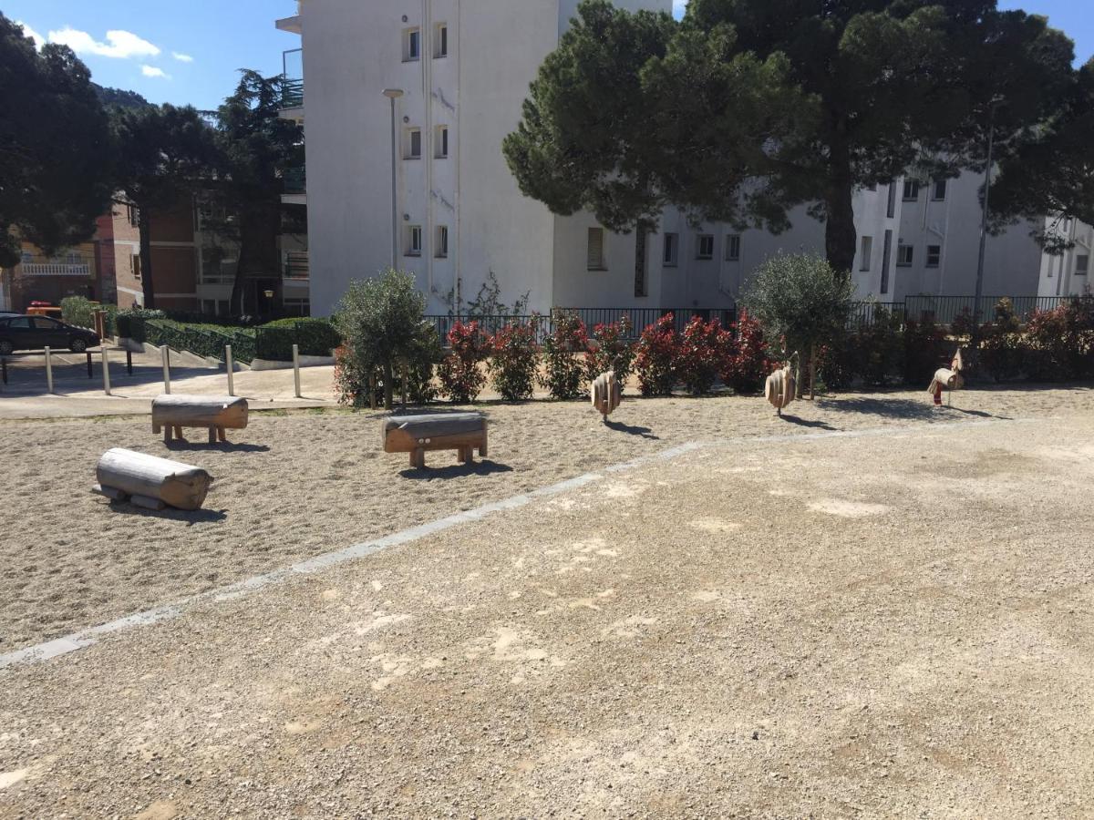 Appartement Standing 58M Plage A 3Mn En Voiture Roses Exterior photo