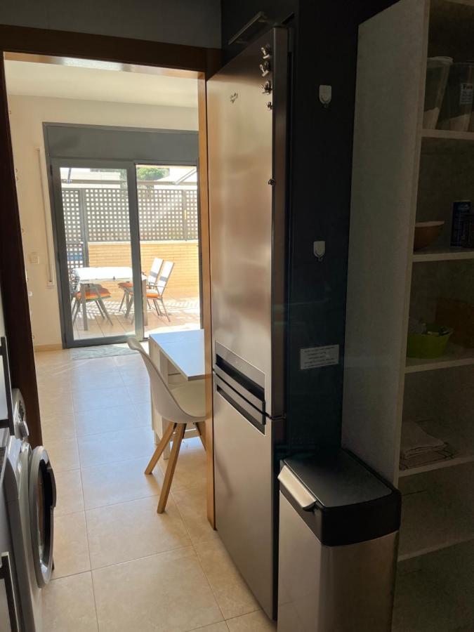 Appartement Standing 58M Plage A 3Mn En Voiture Roses Exterior photo
